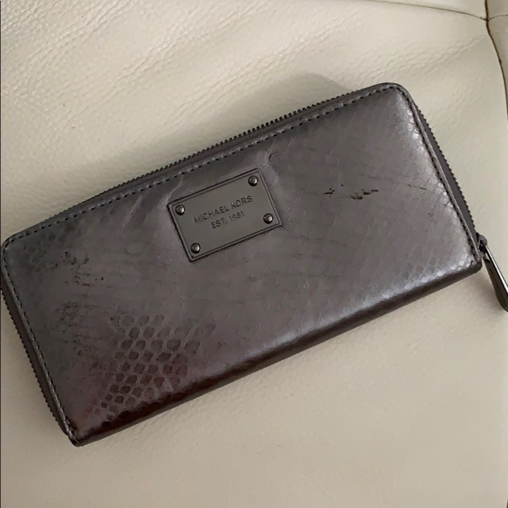 Michael Kors Gunmetal Continental wallet